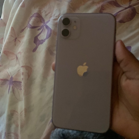 I phone 11 perfect condition been used 2 times before selling it.